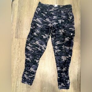 Calvin Klein Black Camo Straight Leg Women’s Pants